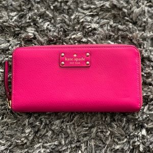 Pink Kate Spade Zipper Wallet